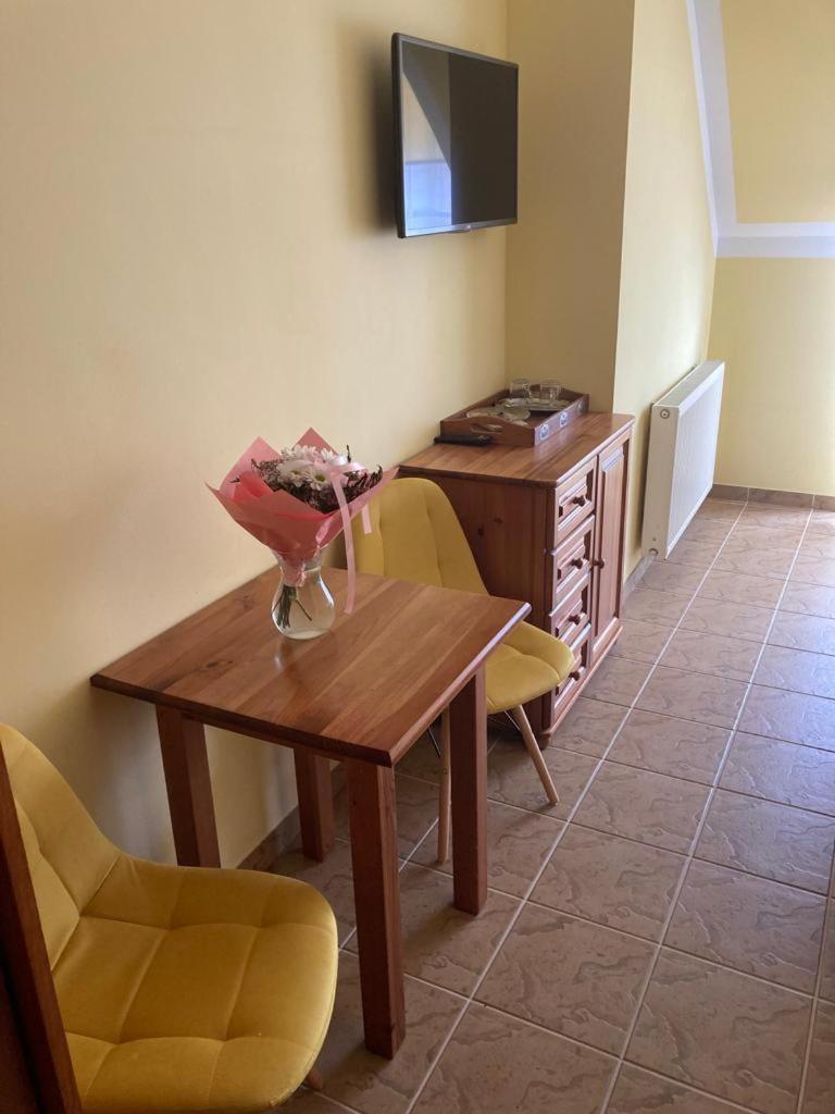 Apartamento Pod Delfinem Rewal Exterior foto