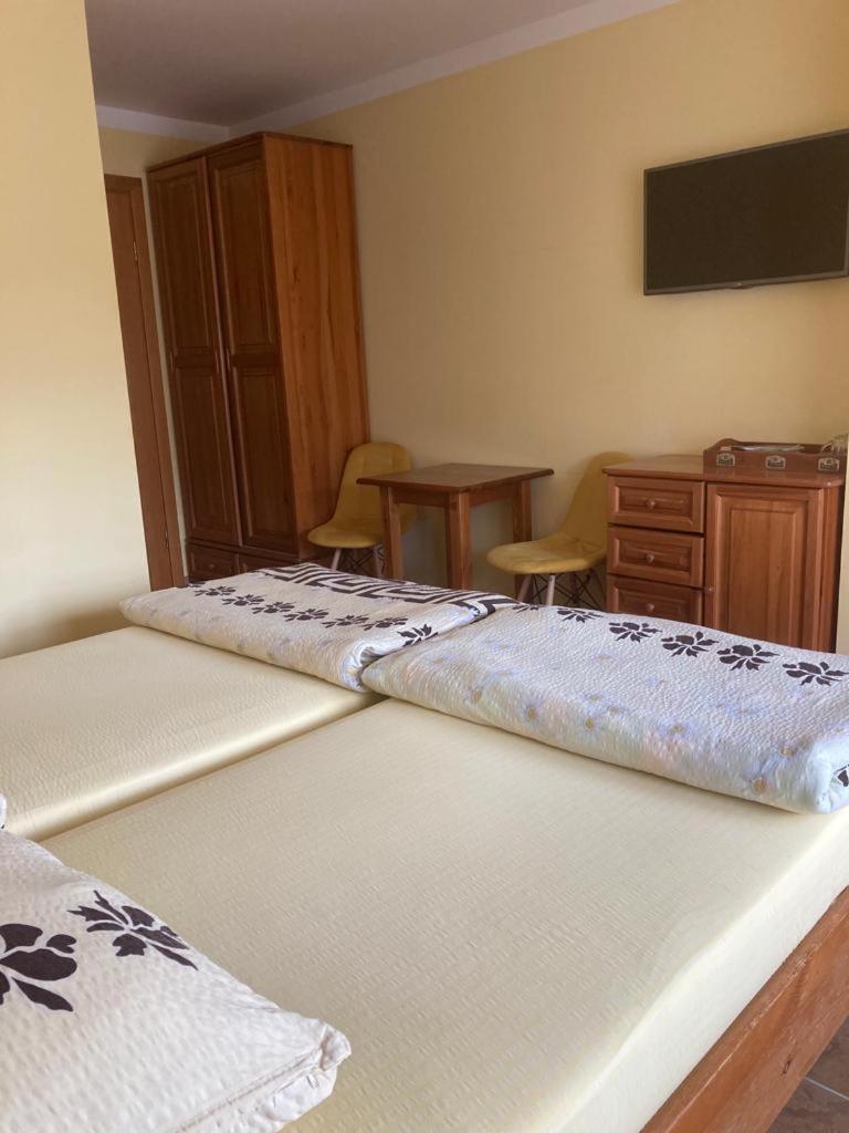 Apartamento Pod Delfinem Rewal Exterior foto