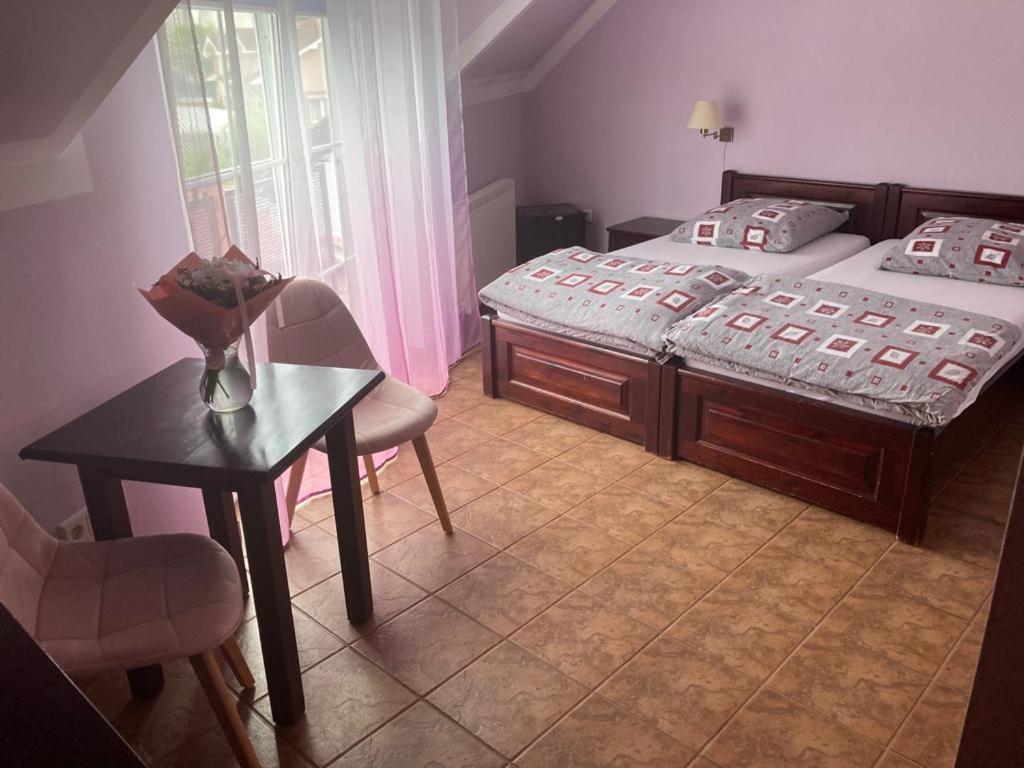 Apartamento Pod Delfinem Rewal Exterior foto